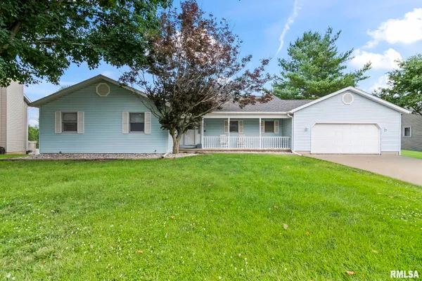 $388,000 | 407 Charter Oak Drive, Sherman, IL 62684