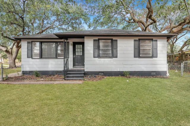 $275,000 | 1652 Larry Street, North Charleston, SC 29406