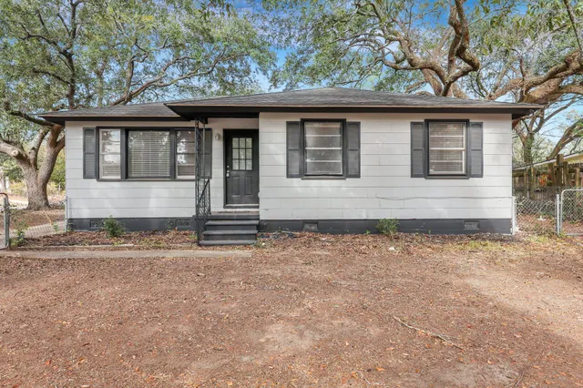 $275,000 | 1652 Larry Street, North Charleston, SC 29406