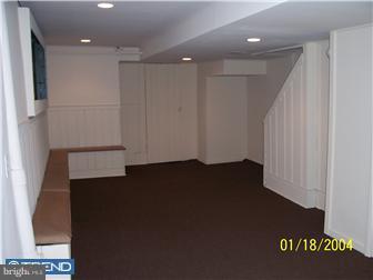 86 Lamport Road Upper Darby, PA 19082 - Photo 5 of 6 a view of entryway