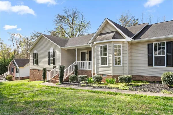 $332,500 | 2506 Megan Drive, Ramseur, NC 27316