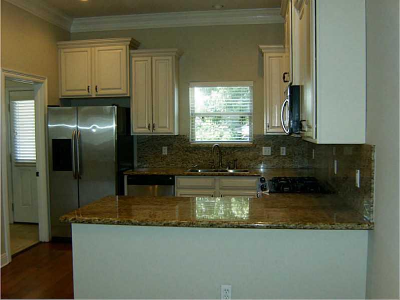 22 Davis Boulevard Jefferson, LA 70121 - Photo 3 of 12