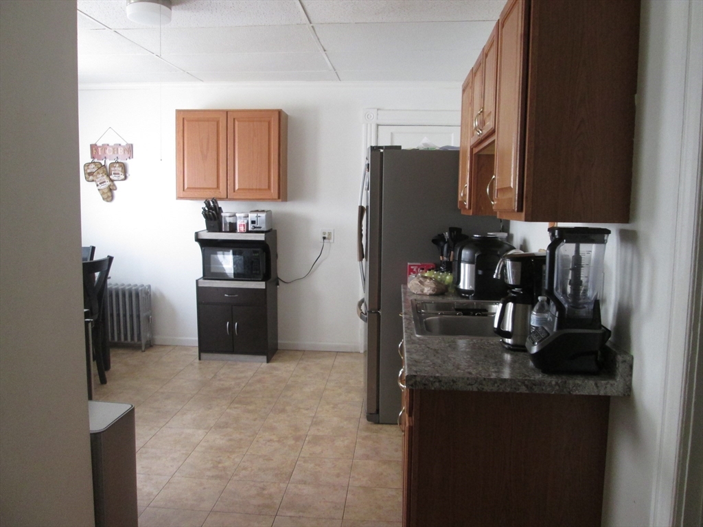 68-72 Mooreland Street Springfield, MA 01104 - Photo 16 of 36