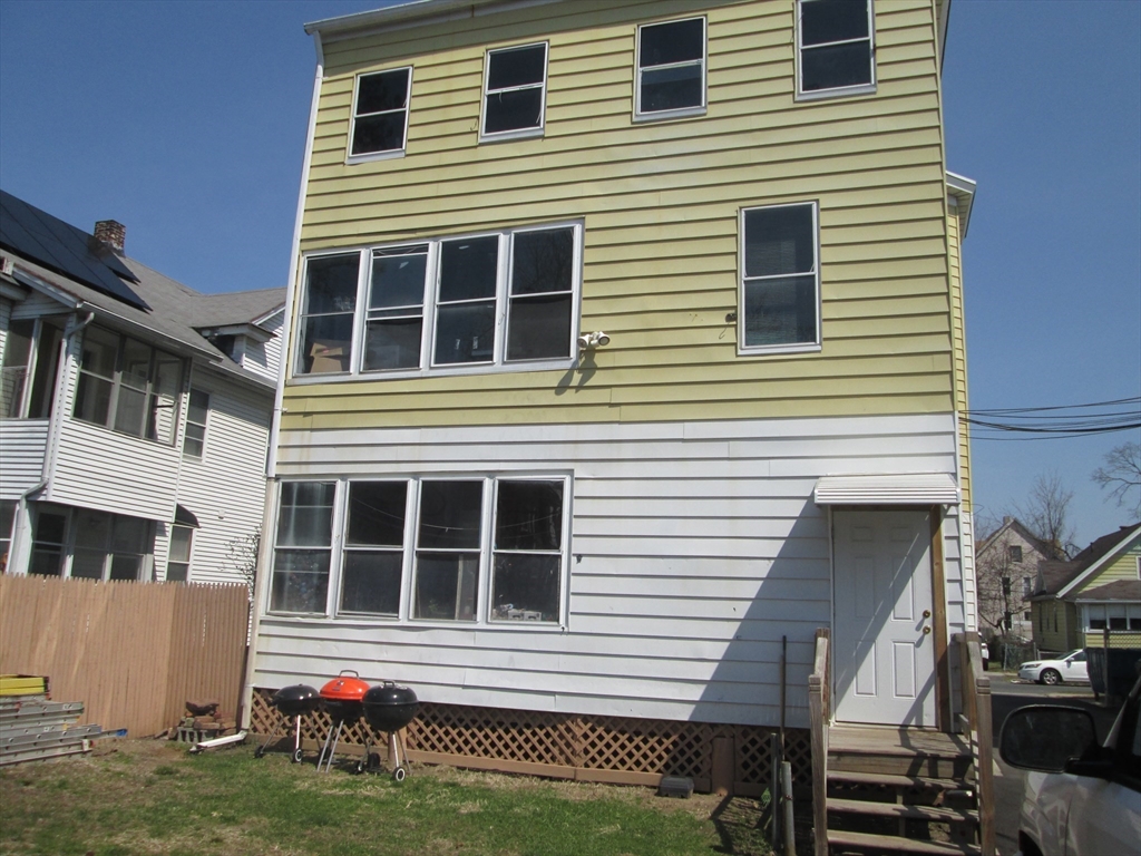 68-72 Mooreland Street Springfield, MA 01104 - Photo 34 of 36