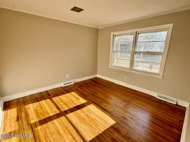 $179,900 | 3530 South Pitt Street, Farmville, NC 27828