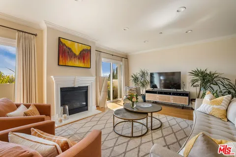 $1,399,000 | 1838 Westholme Avenue, Unit PH3, Los Angeles, CA 90025
