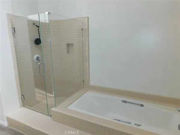 $5,200 | 5 Lakefront, Irvine, CA 92604