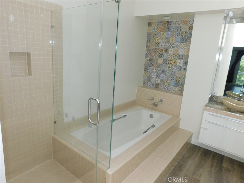5 Lakefront Irvine, CA 92604 - Photo 24 of 33