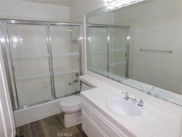 $5,200 | 5 Lakefront, Irvine, CA 92604