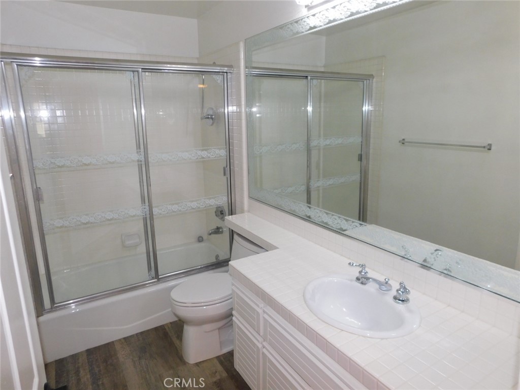 5 Lakefront Irvine, CA 92604 - Photo 31 of 33