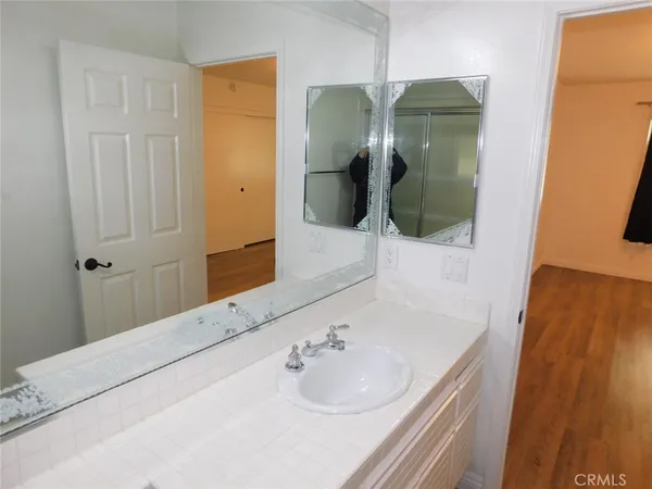 $5,200 | 5 Lakefront, Irvine, CA 92604