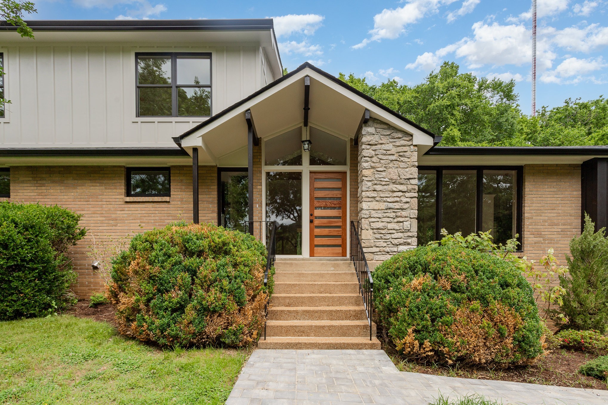 Welcome to 5726 Knob Rd!