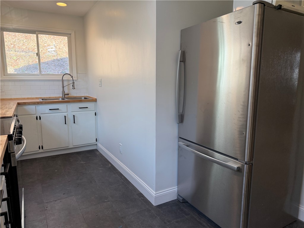 6 Thorn Street Oneonta, NY 13820 - Photo 6 of 18