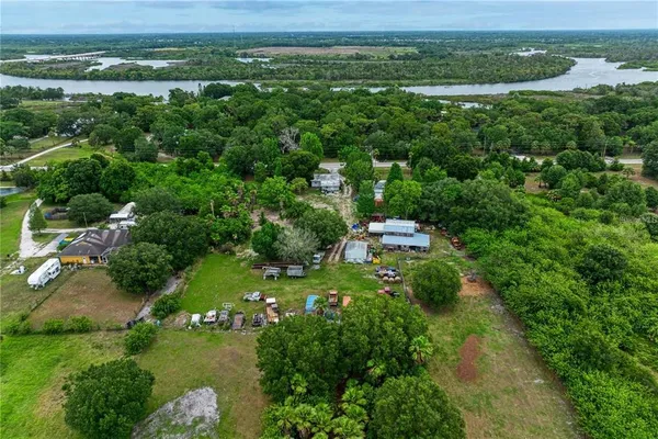 $2,300,000 | 11920 Upper Manatee River Road, Bradenton, FL 34212