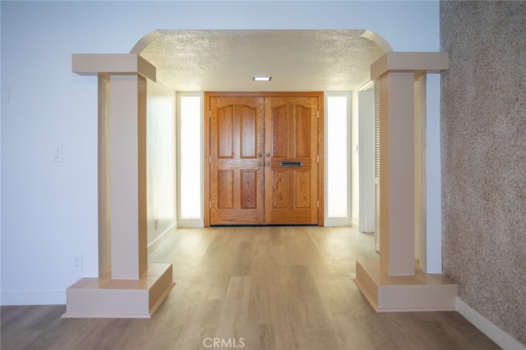 11801 Rexford Road Garden Grove, CA 92840 - Photo 3 of 28