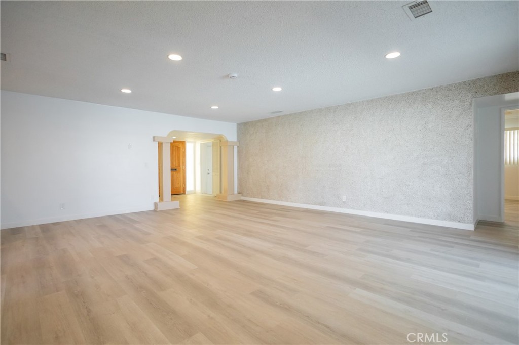 11801 Rexford Road Garden Grove, CA 92840 - Photo 5 of 28