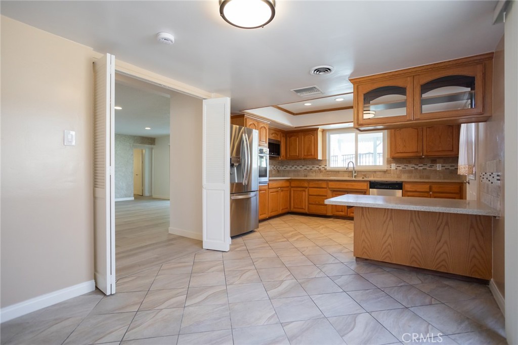 11801 Rexford Road Garden Grove, CA 92840 - Photo 6 of 28