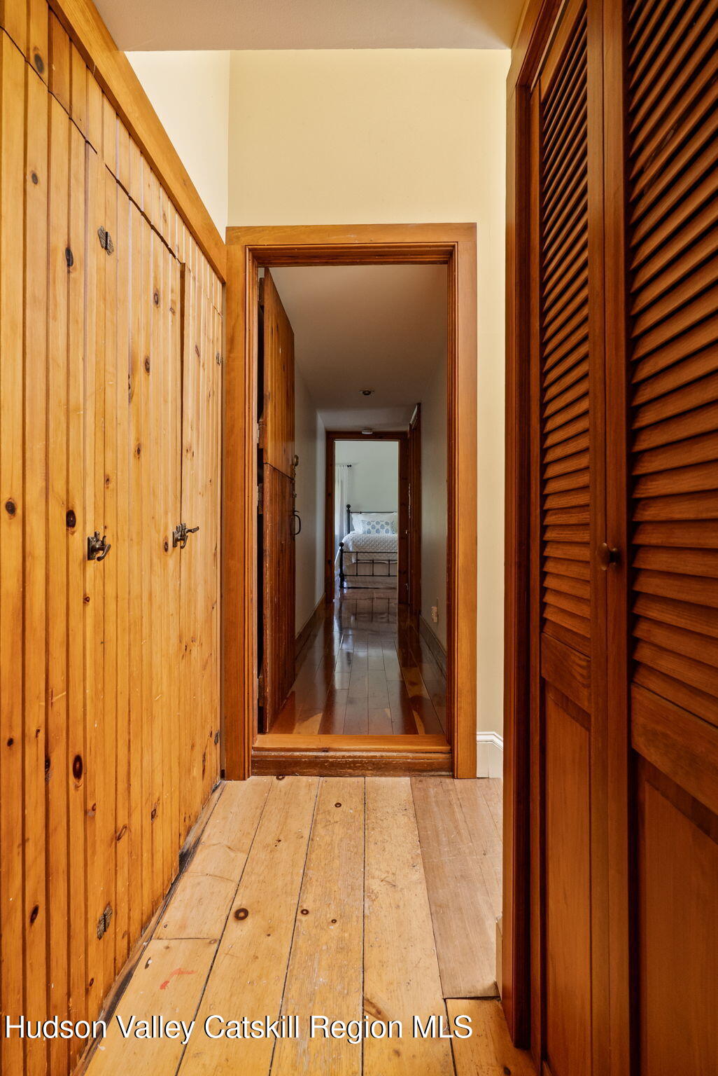 16 Carriage House Road Catskill, NY 12414 - Photo 49 of 74 2nd floor hallway