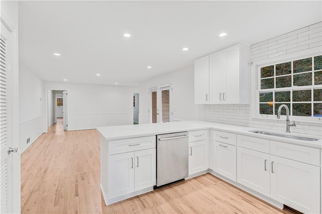 2713 Briarlake Road Northeast Atlanta, GA 30345 - Photo 9 of 49