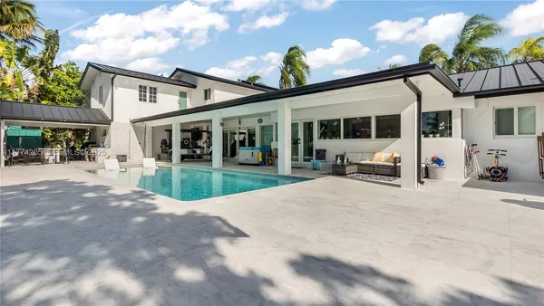 $2,200,000 | 7501 Southwest 174th Street, Palmetto Bay, FL 33157