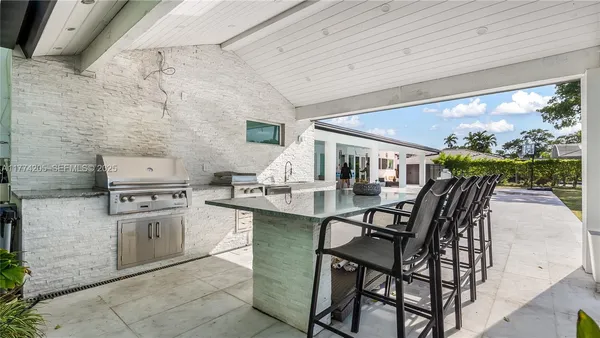 $2,200,000 | 7501 Southwest 174th Street, Palmetto Bay, FL 33157