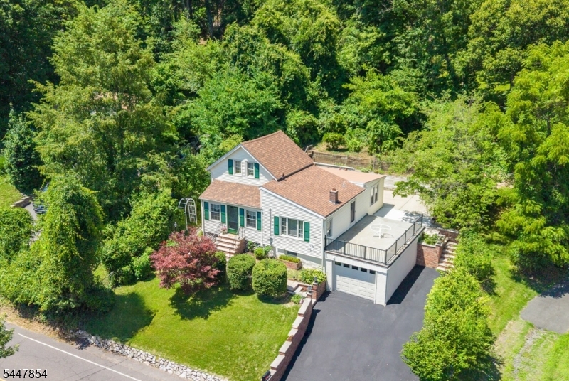 410 River Road Chatham, NJ 07928 - Photo 2 of 32