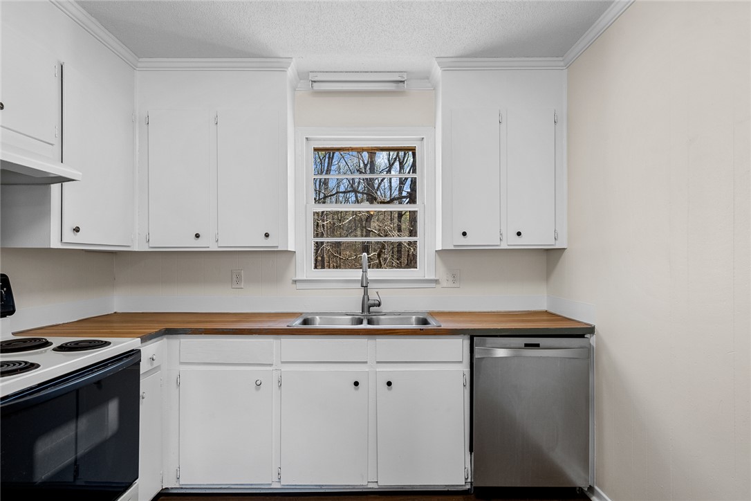 106 Ross Drive Starr, SC 29684 - Photo 13 of 32