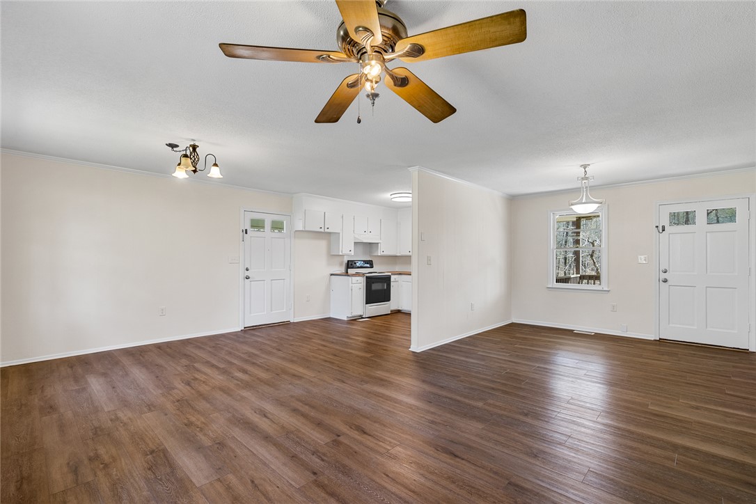 106 Ross Drive Starr, SC 29684 - Photo 6 of 32