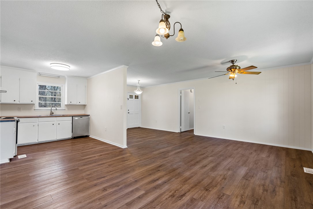 106 Ross Drive Starr, SC 29684 - Photo 9 of 32