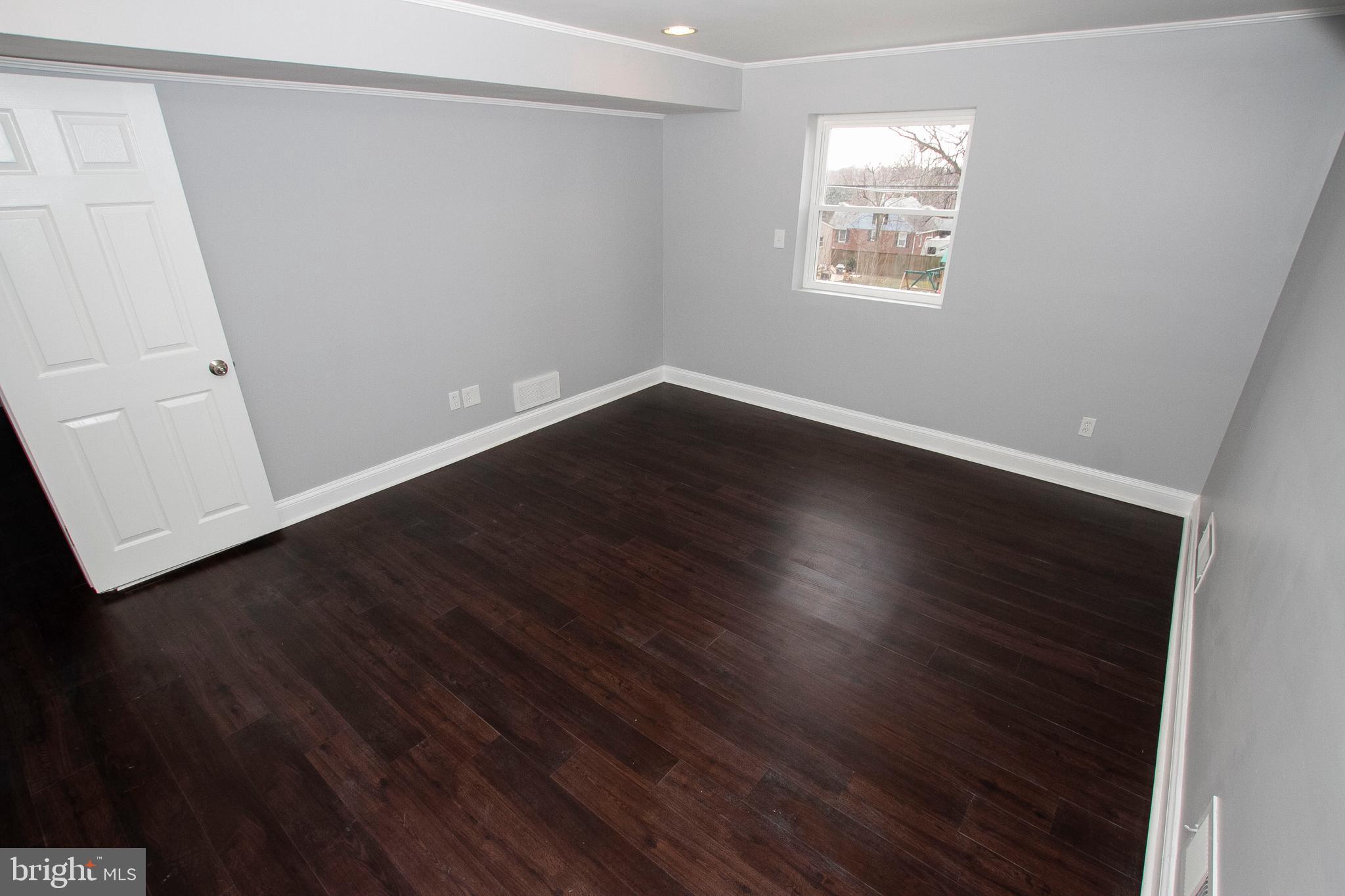 8727 Oakleigh Road Baltimore, MD 21234 - Photo 18 of 35 Family Room