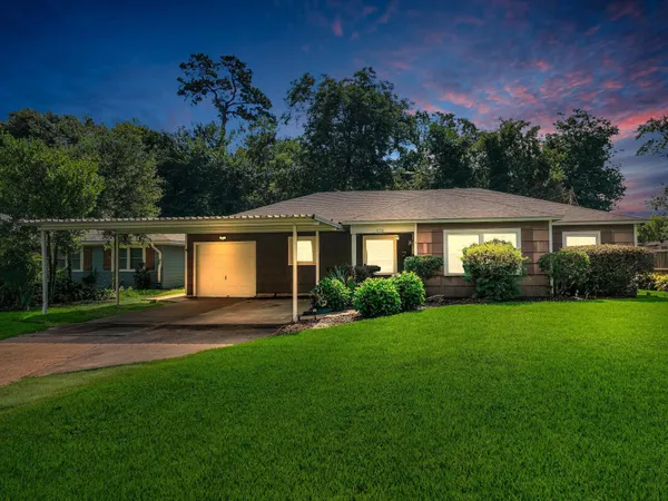 $205,000 | 970 Evergreen Lane, Beaumont, TX 77706