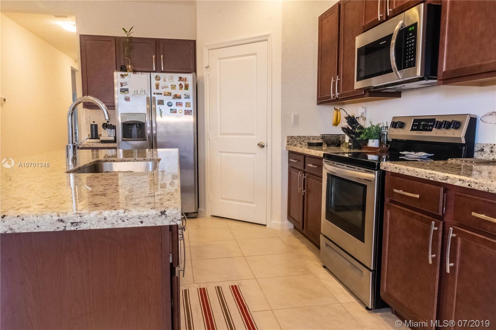 27644 Southwest 133rd Path Homestead, FL 33032 - Photo 10 of 31 Gallery Image 10