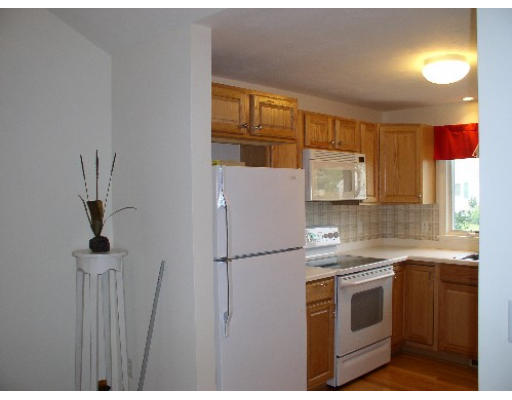 2 Classic Circle, Unit 2 Mashpee, MA 02649 - Photo 3 of 15 Gallery Image 3