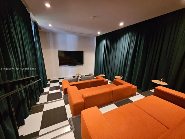 $3,100 | 11 Northeast 6th Street, Unit 211, Miami, FL 33132