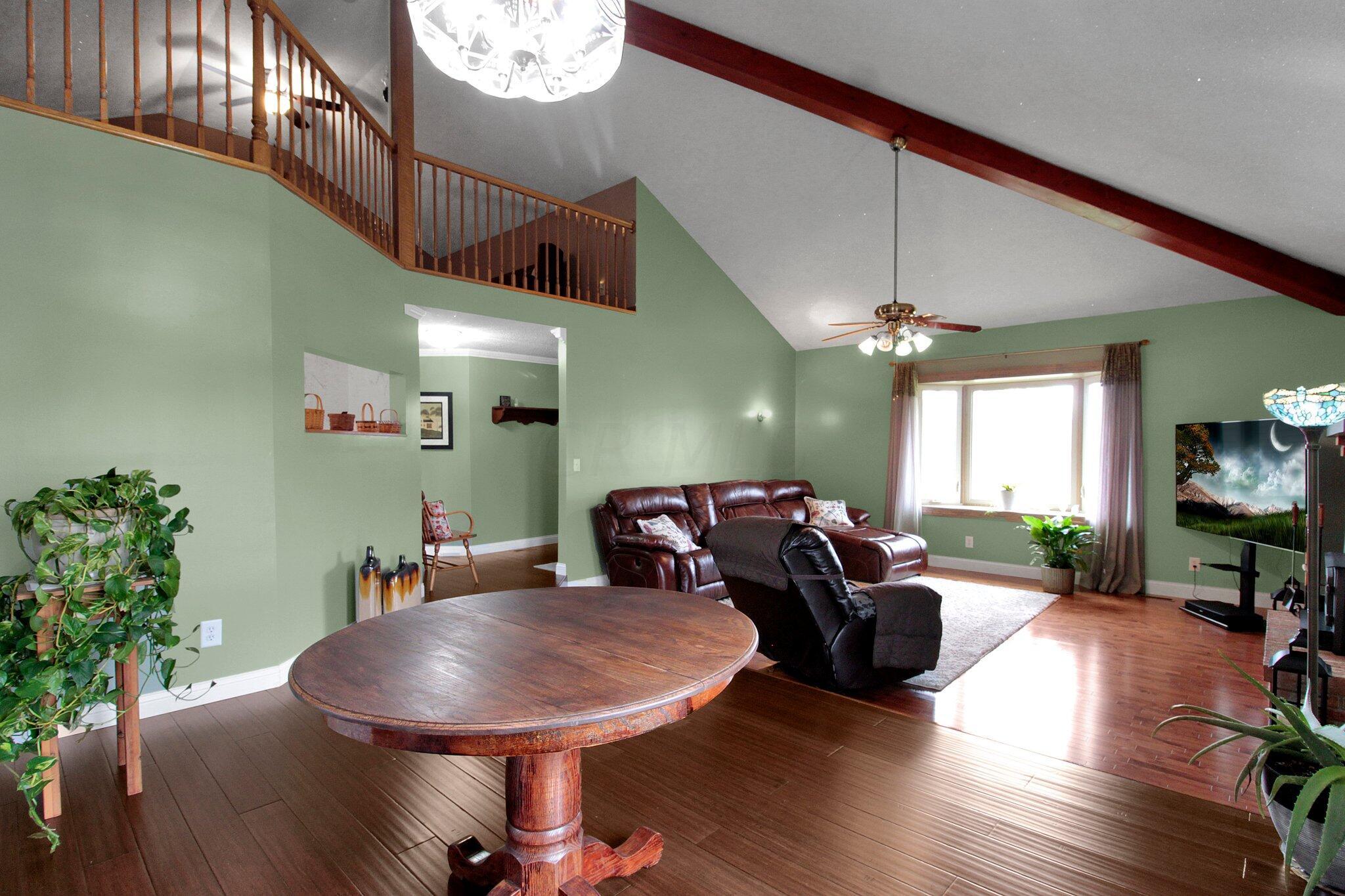 321 Mae Street Logan, OH 43138 - Photo 9 of 38 9-web-or-mls-321-mae-st