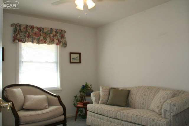 2085 South Cummings Road Davison, MI 48423 - Photo 13 of 19 20454007-12.JPG