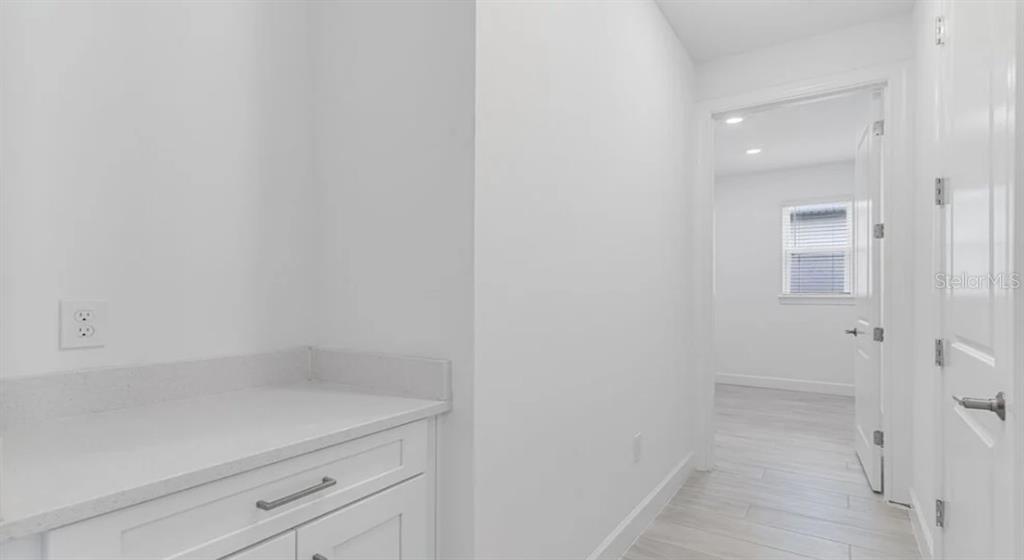 899 Arbor Grn Trail St. Cloud, FL 34771 - Photo 18 of 34 a view of small space