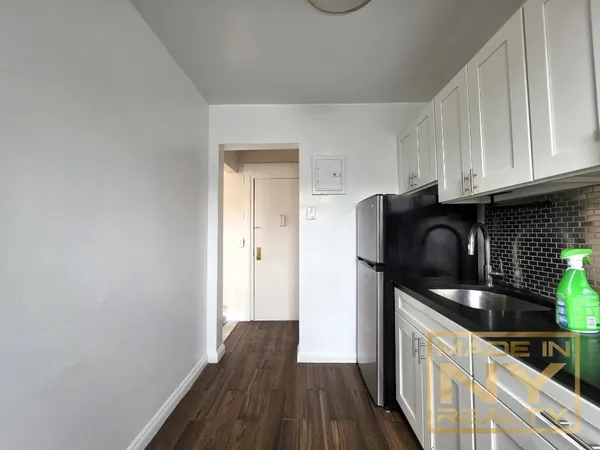 $2,397 | 24-56 44th Street, Unit A3 | Astoria