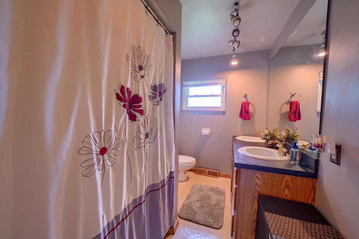 2125 Summit View Road Dublin, OH 43016 - Photo 17 of 27 Gallery Image 17