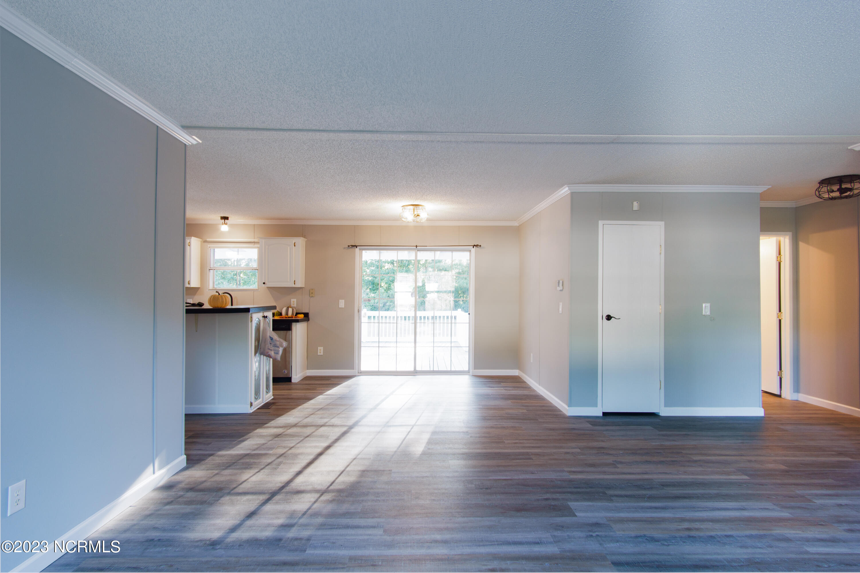 125 Myrtle Grove Road New Bern, NC 28562 - Photo 2 of 50 DSC03774