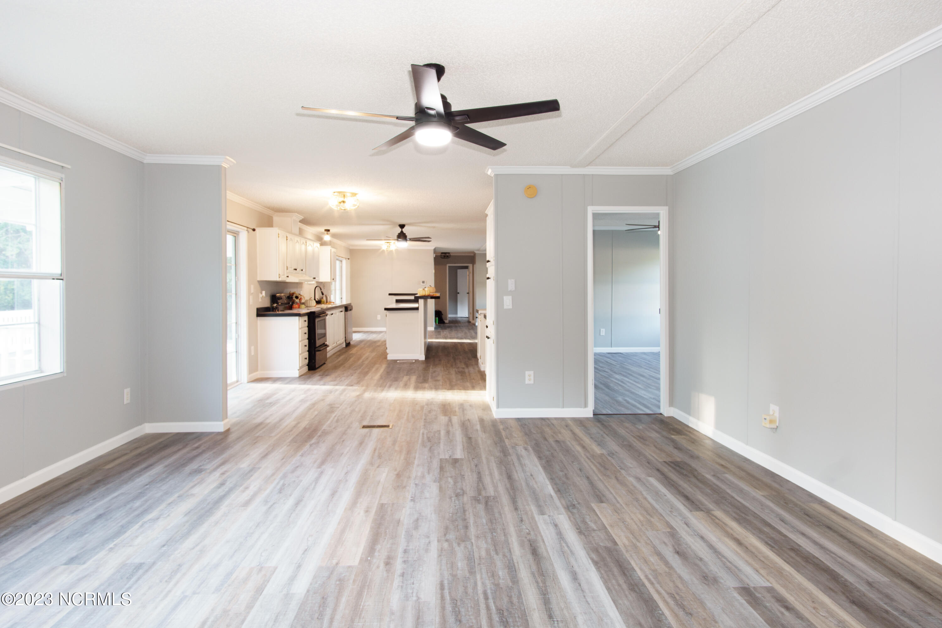 125 Myrtle Grove Road New Bern, NC 28562 - Photo 5 of 50 DSC03825