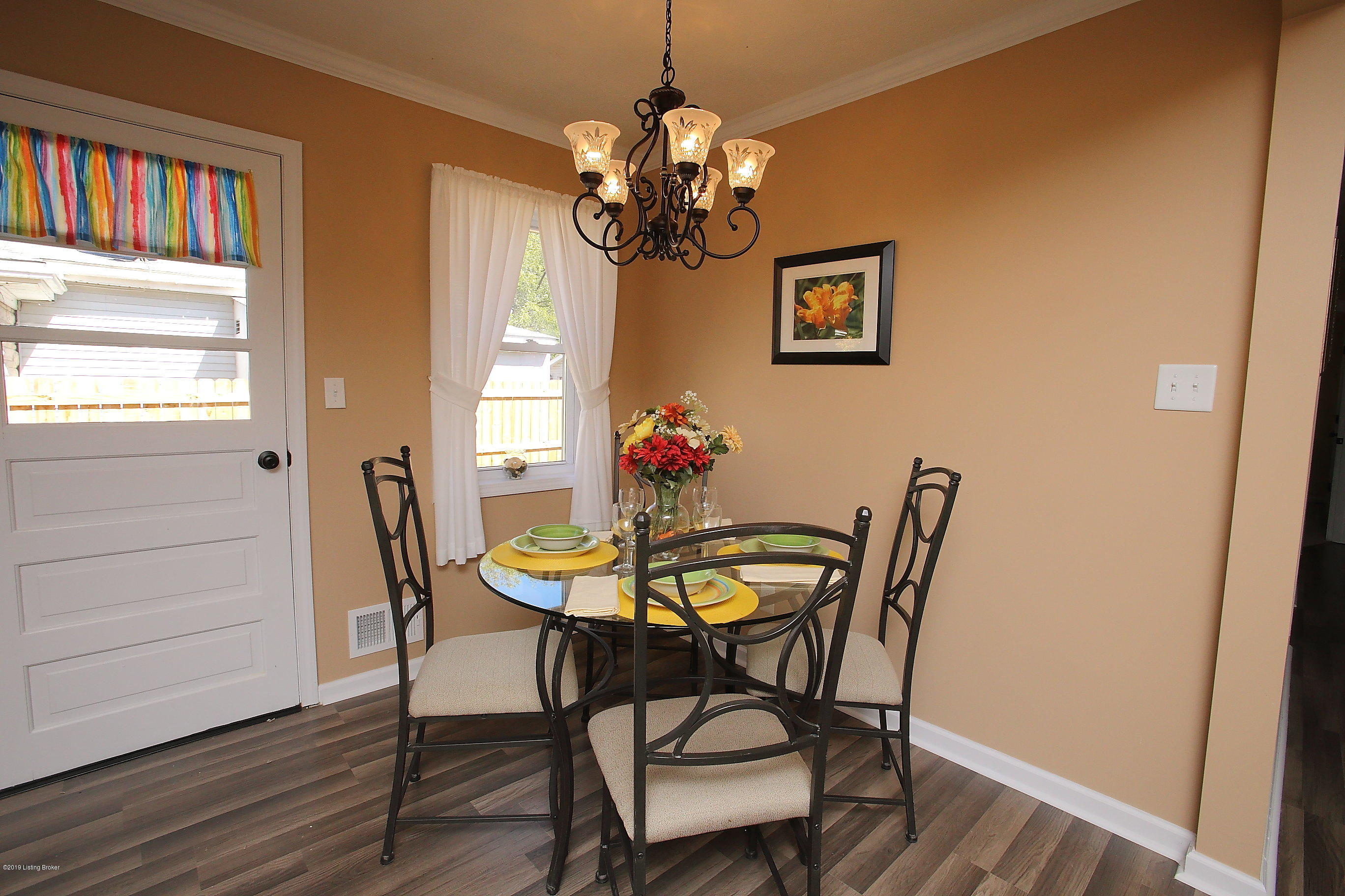 3801 Atlas Road Louisville, KY 40229 - Photo 10 of 35 Dining Area