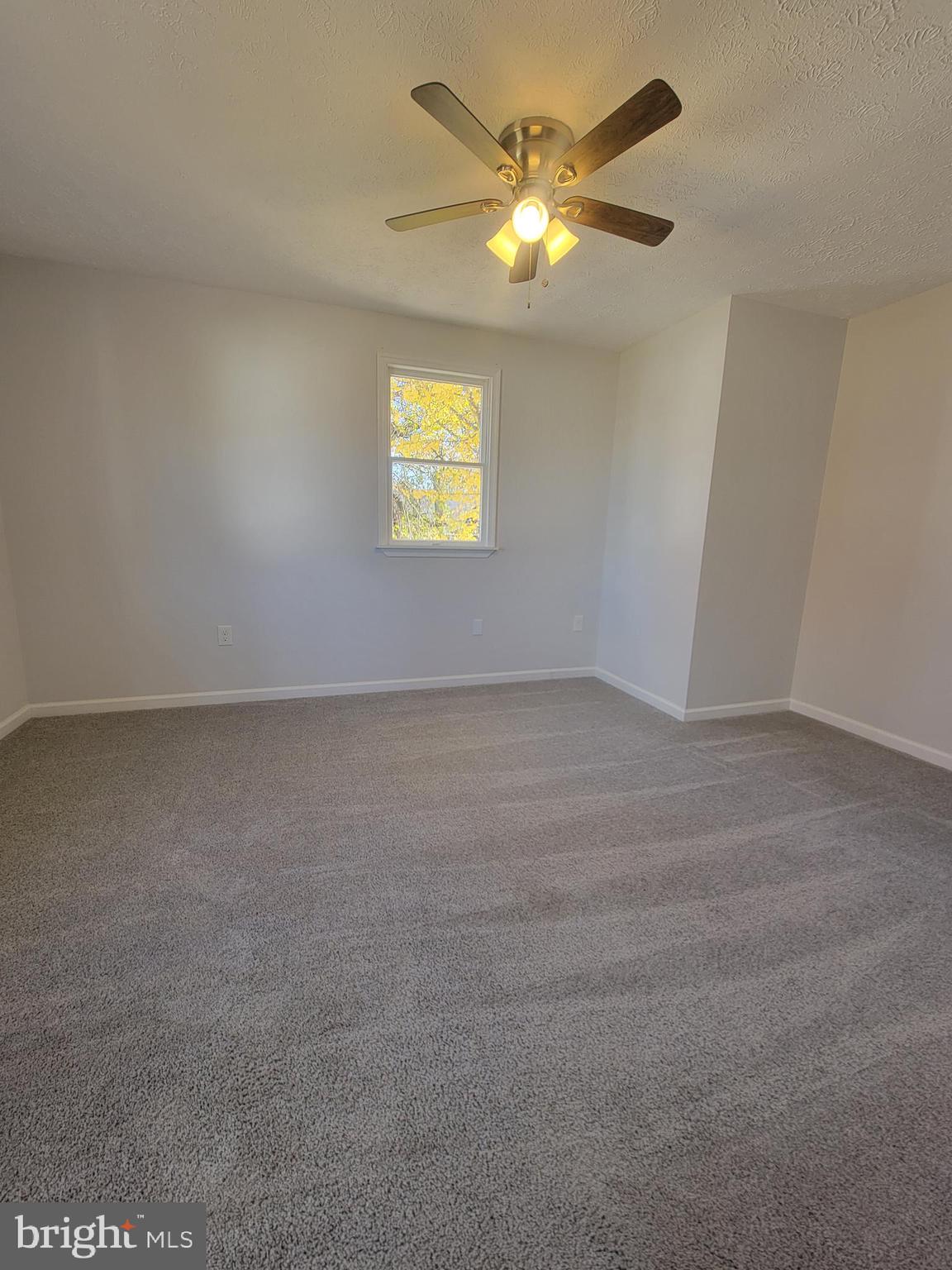 2621 North Snyder Avenue Sparrows Point, MD 21219 - Photo 34 of 65 an empty room with a window