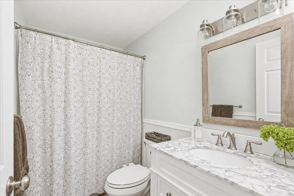 4 Commodore Terrace Boston, MA 02136 - Photo 14 of 26 Gallery Image 14