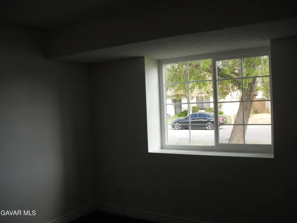 $2,500 | 5350 Blue Sage Drive, Palmdale, CA 93552