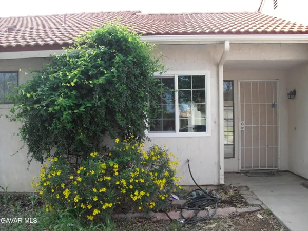 $2,500 | 5350 Blue Sage Drive, Palmdale, CA 93552