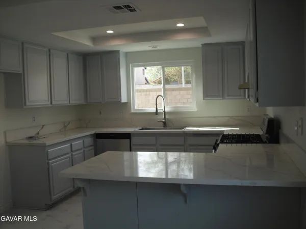 $2,500 | 5350 Blue Sage Drive, Palmdale, CA 93552