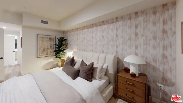 $3,335 | 800 North Front Street, Unit 2329, Burbank, CA 91502