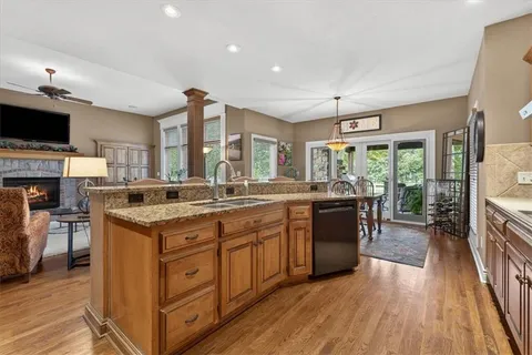 $725,000 | 9406 Pleasant Avenue, Kansas City, MO 64138