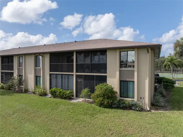 $140,000 | 4032 Oakview Drive, Unit H1, Punta Gorda, FL 33980
